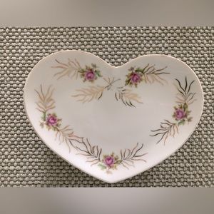 Hand painted porcelain ❤️ shaped dish.